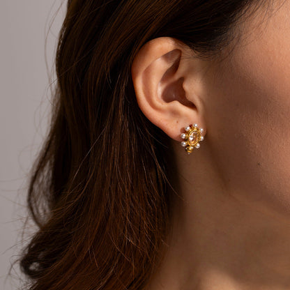 Elegant Golden Tone Earrings & Natural Pearls