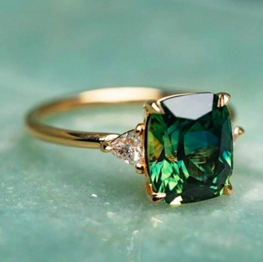 Elegant Square Emerald Ring