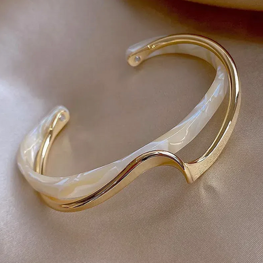 Elegant Open Bracelet Made of White Enamel and Golden Tone