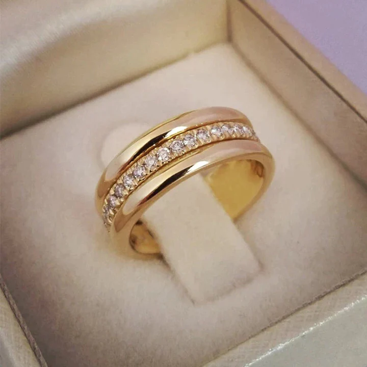 Sarah - Vintage Zirconia Inlaid Ring